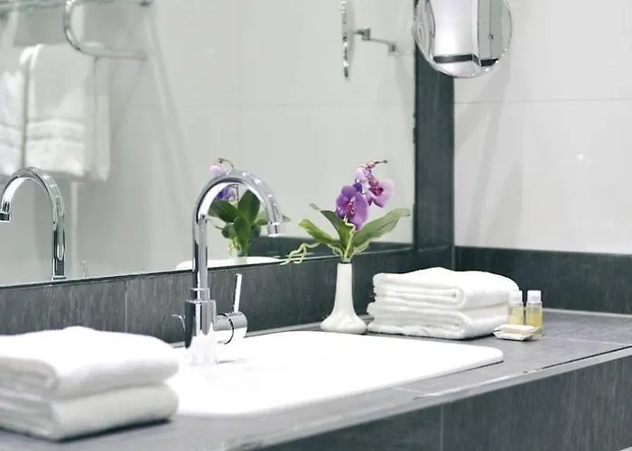 فندق Cityhotel 3*